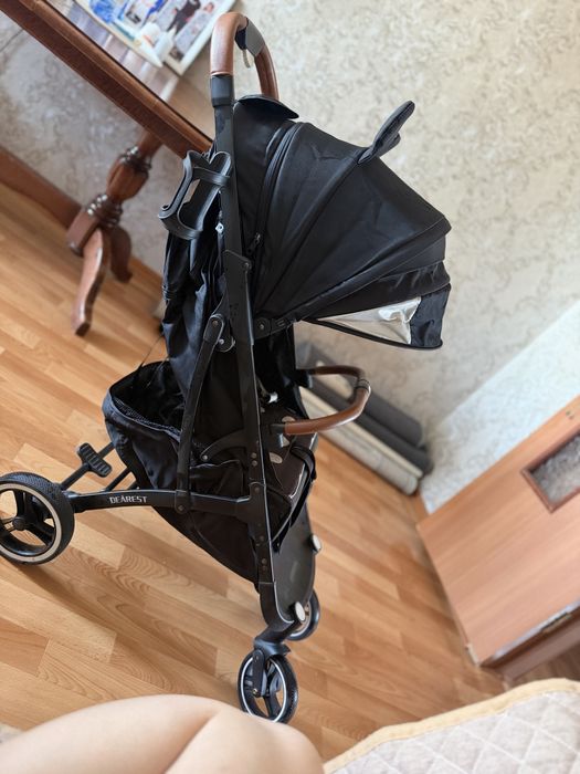 Продам прогулочную коляску