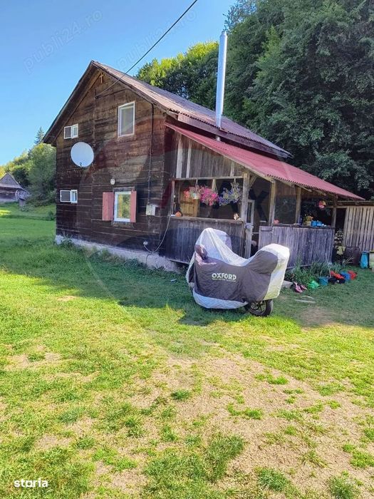 Cabana 5 camere de vânzare in Scrind-Frasinet,2000 mp teren intravilan