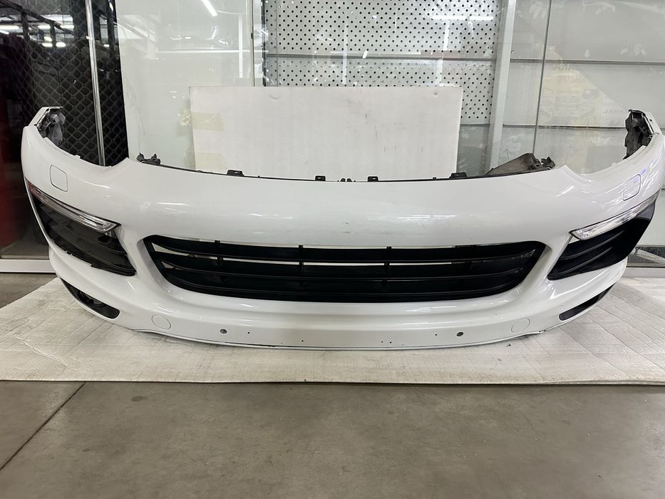 Передний бампер Porsche cayenne