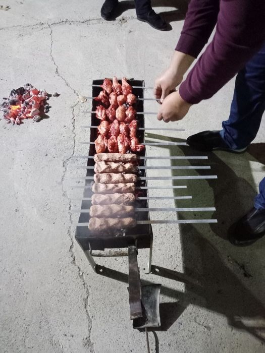 Повар, шашлычник на даче, на природе, на дому.