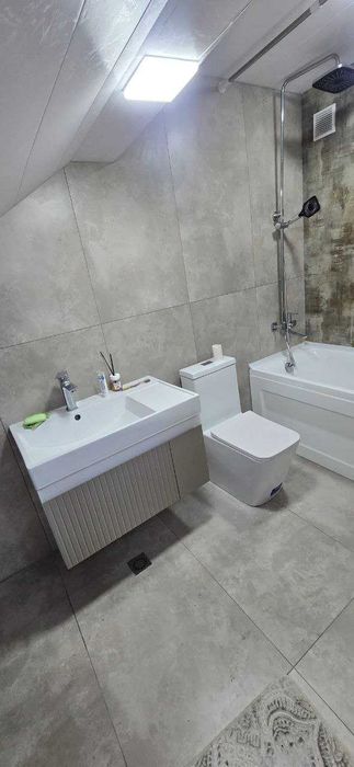 Яккасарой Саламатина 2 сот 7 хона 2 каватл евро  нархи 185000 у.е.