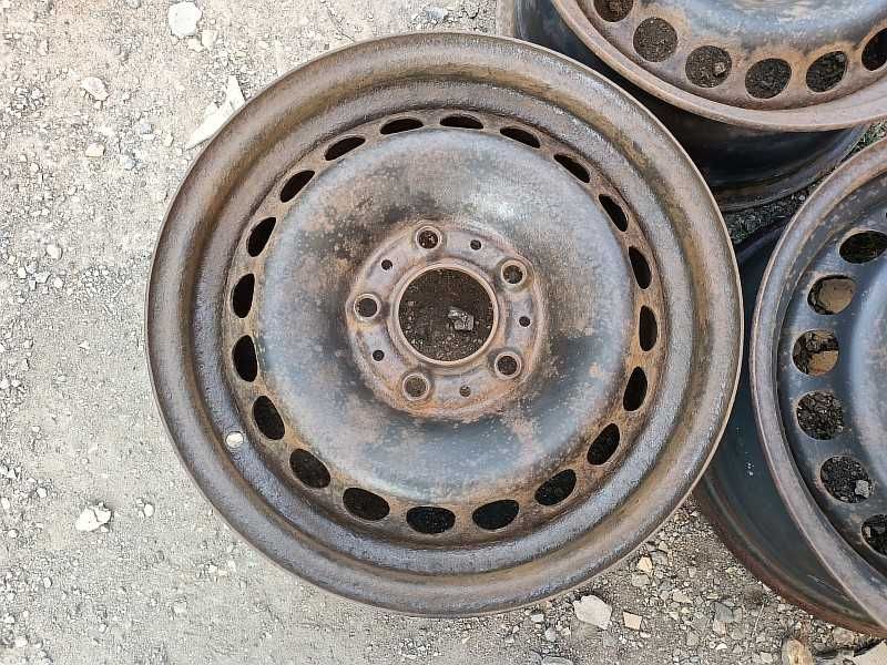 Продам оригинальные металлические диски на BMW 3
