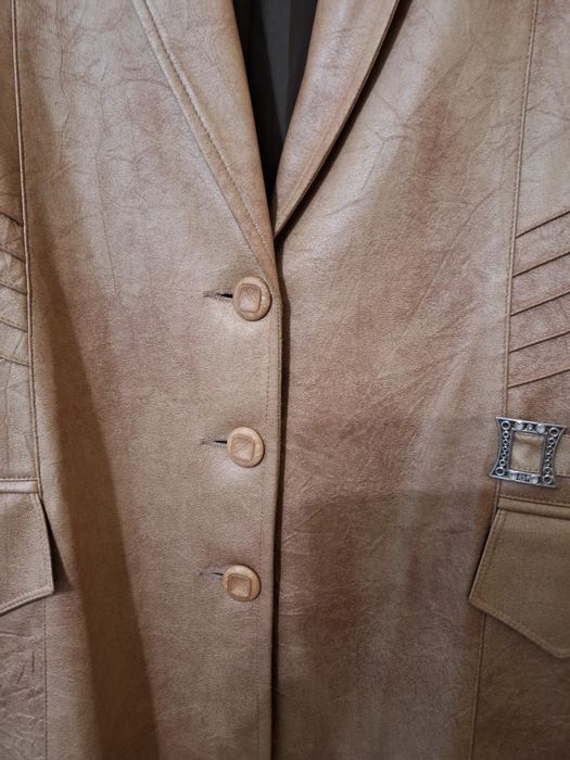 Елегангно дамско сако