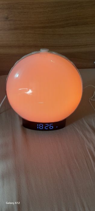 3 в 1 . Нощна лампа -Часовник с аларма радио Bluetooth