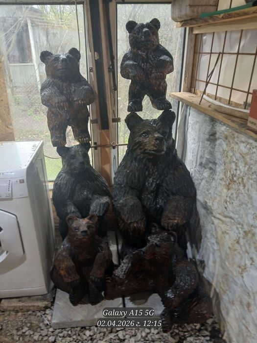 Дървени фигури от Карвинг майстор