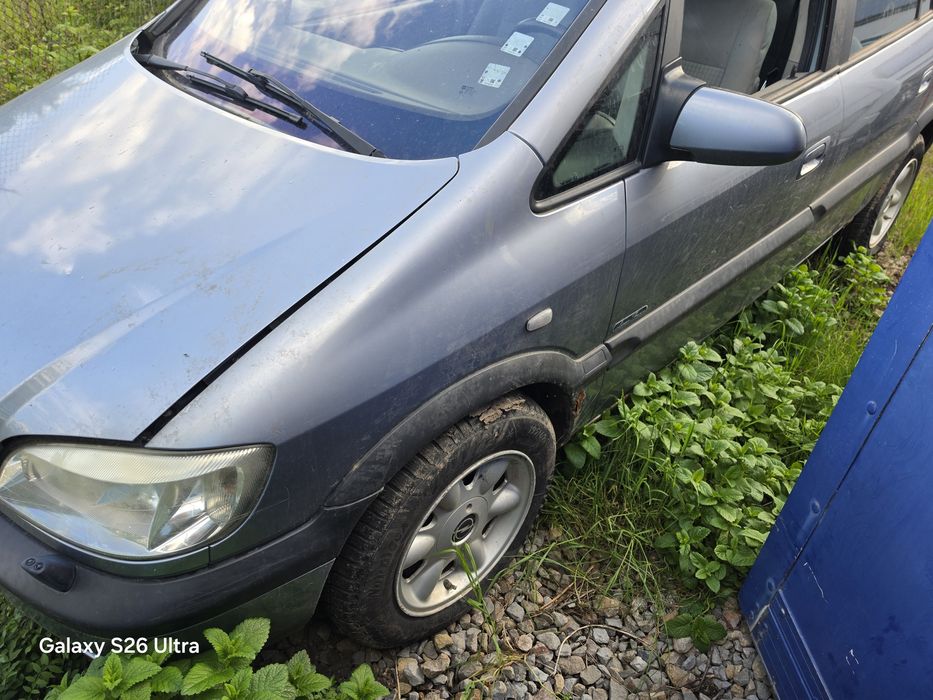 Opel Zafira 1.6i 2000 г