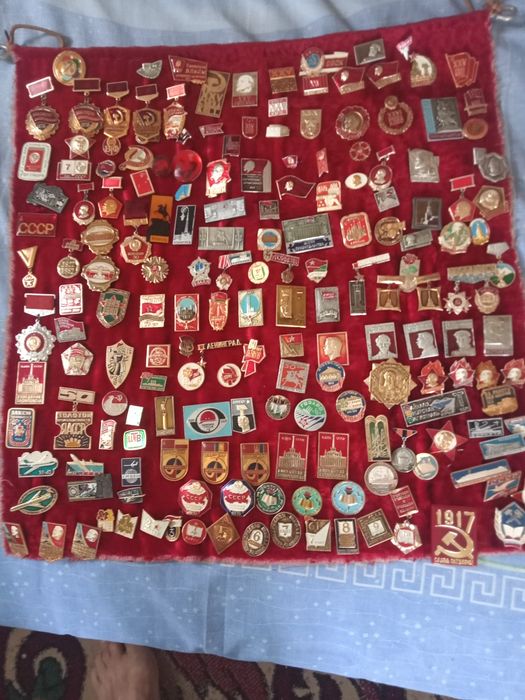 Продам, значки СССР.