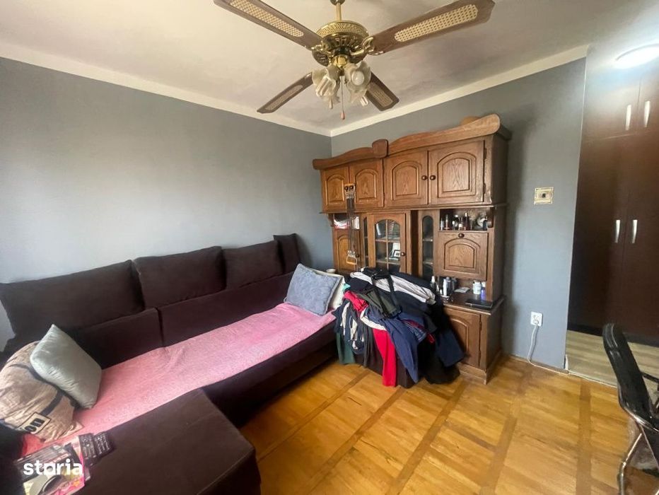 Apartament 4 camere, 89.88 mp, trilateral, 2 bai, zona Craiovita Prome