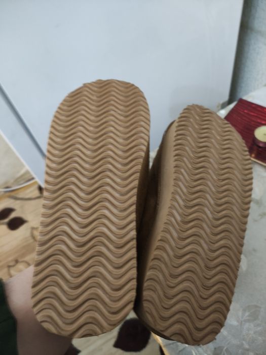 Чисто нови кафяви пантофки чехли