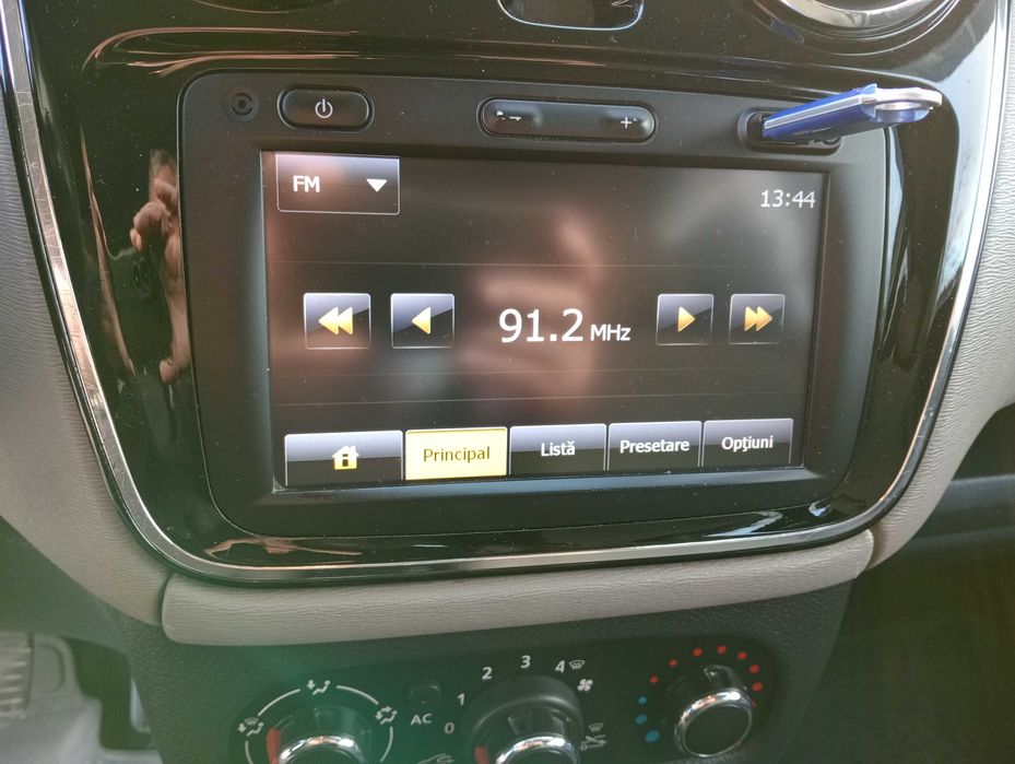 Lodgy Prestige 2014,motor 1,2 TCe-turbo,7 locuri-115 cp,proprietar,E5