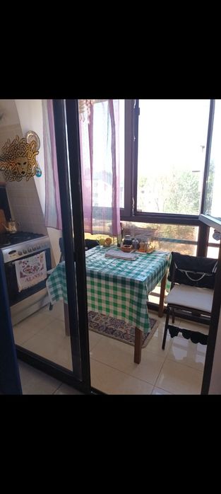 Ofer spre inchiriere/O Cameră