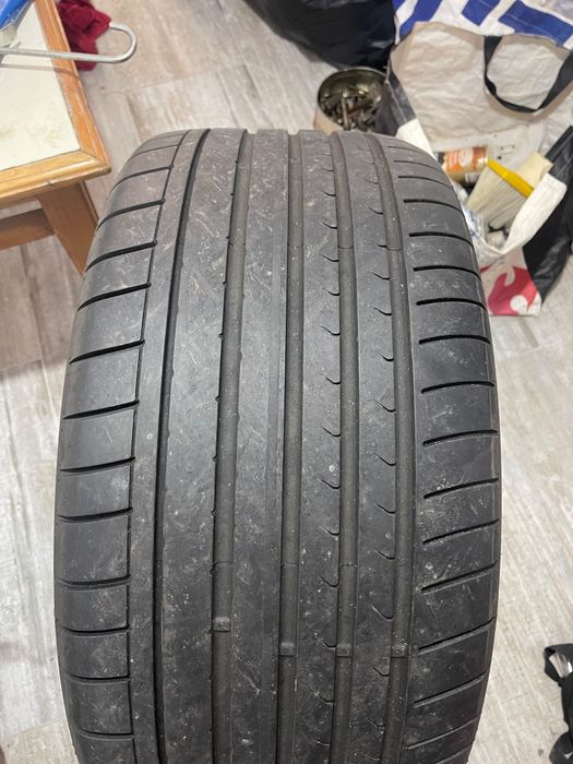 Vând 4 cauciucuri  Dunlop r19, doua dimensiuni 245/45/19 și 275/40/19