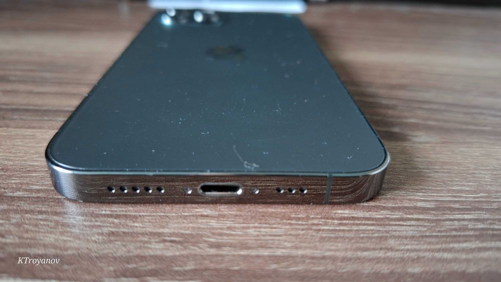 Iphone 12 pro graphite неизползван