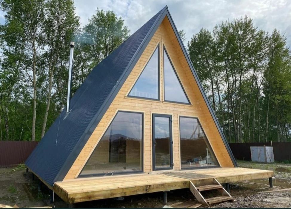 Vindem cabane tip A-frame