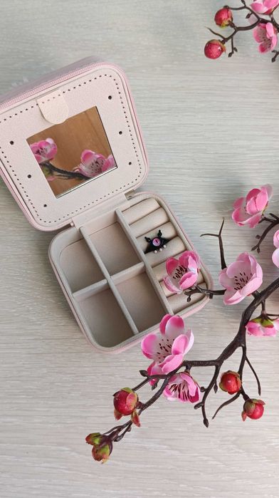 Детская шкатулка для украшений.