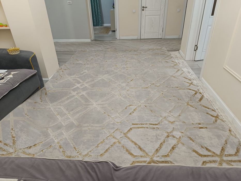 Турецкий ковер, размер 3.80Х2.50