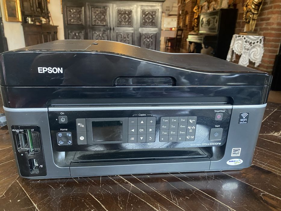 Imprimanta multifunctionala Epson