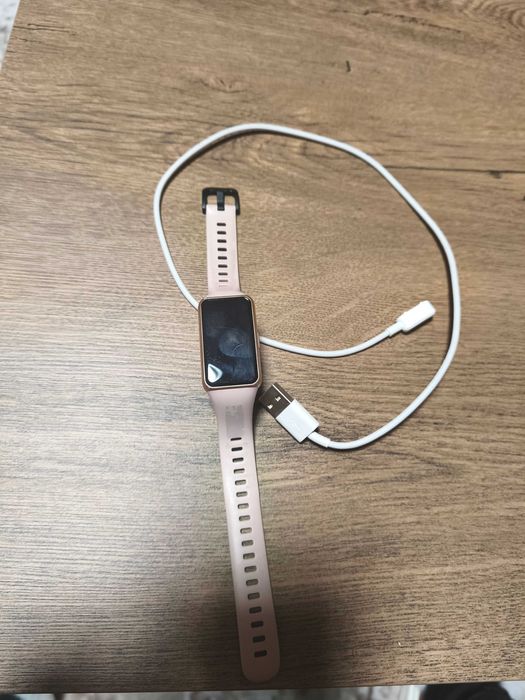 Смарт часовник гривна Huawei