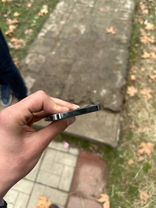 12 pro sotiladi holati yaxshi 128gb LL/a