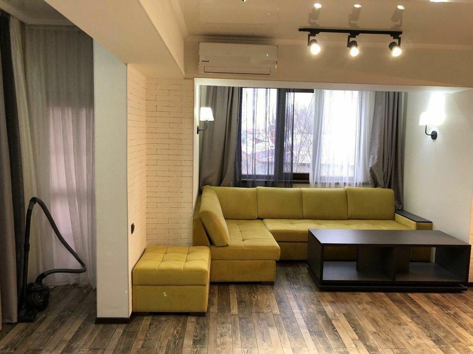 Сдаётся шикарная квартира в центре