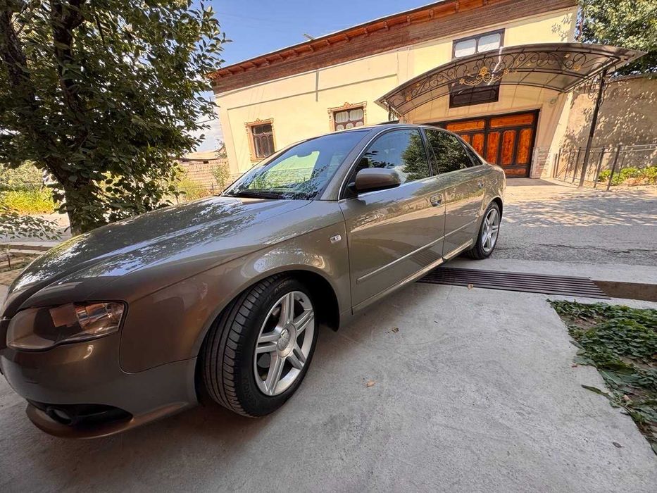 AUDI  А4  2008-год