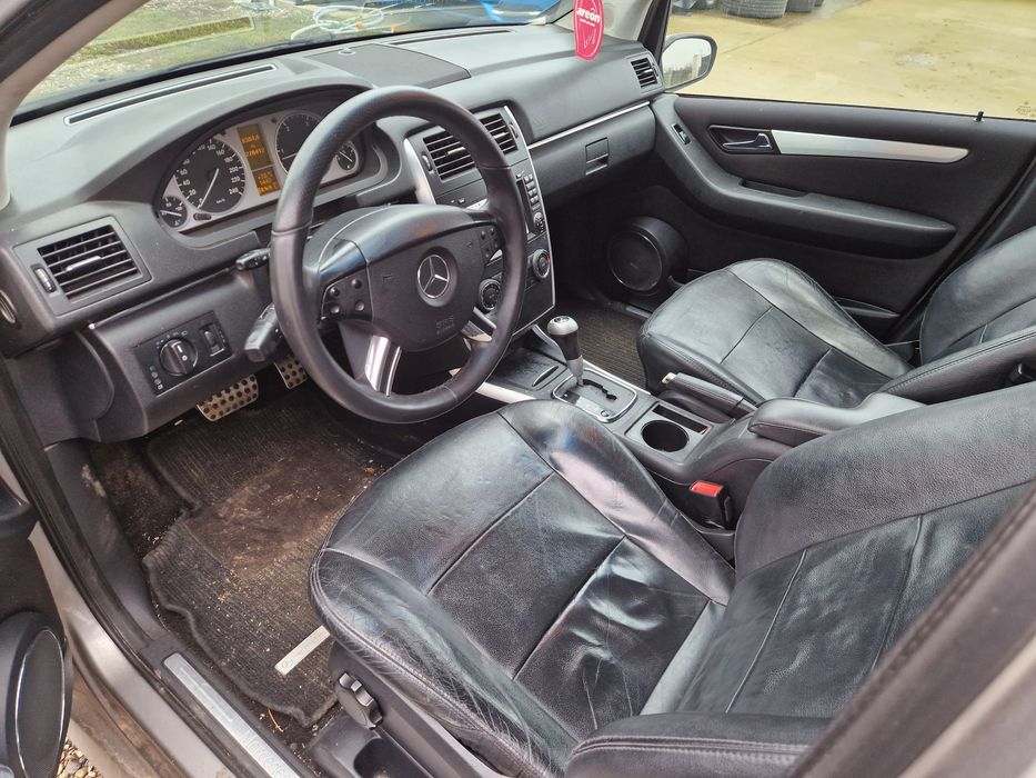 Dezmembrez piese Mercedes B class w245 2005-2008 2.0 cdi 140 cp automa