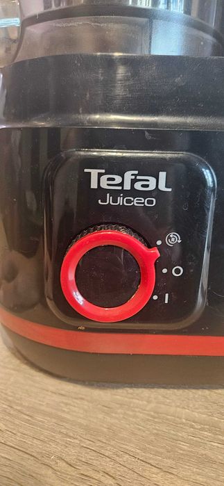 Storcator de fructe si legume cu melc,Tefal ZC15, 150 W, 0.8 l, Negru
