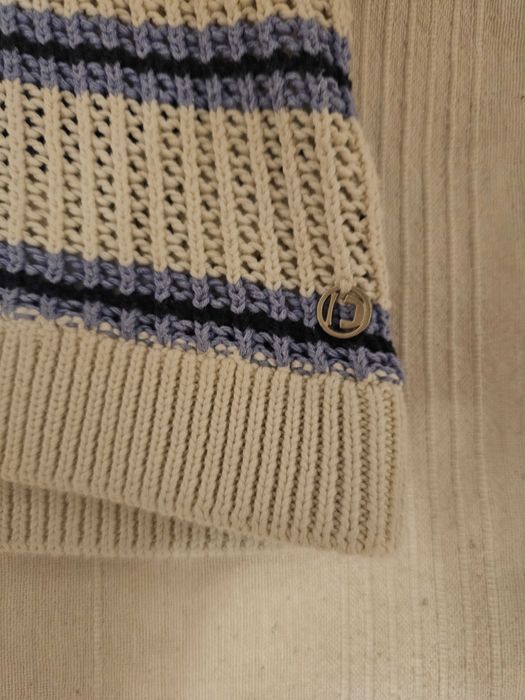 Бял пуловер Tom Tailor