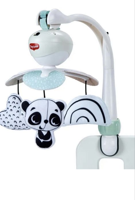 Музикална въртележка 3 в 1 Tiny Love и сет с играчки на Tiny Love