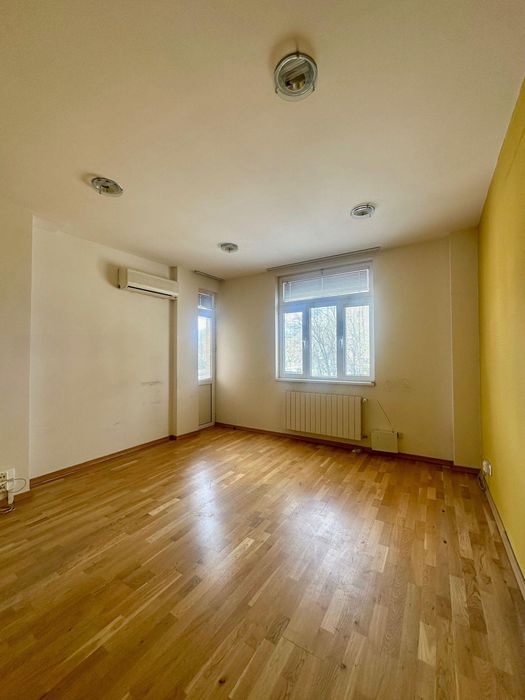 Дава се под наем Офис в София, Център - 107 кв.м за 1494.81 € - Снимка #2