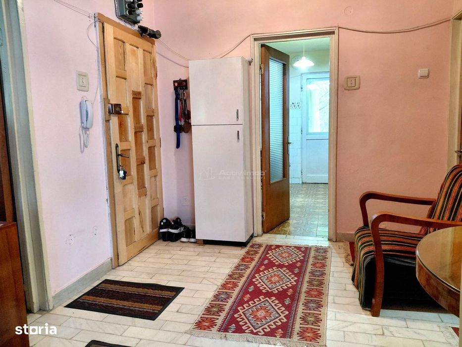 Apartament 4 Camere Etaj 1 cu garaj  si boxa Baia Mare Central
