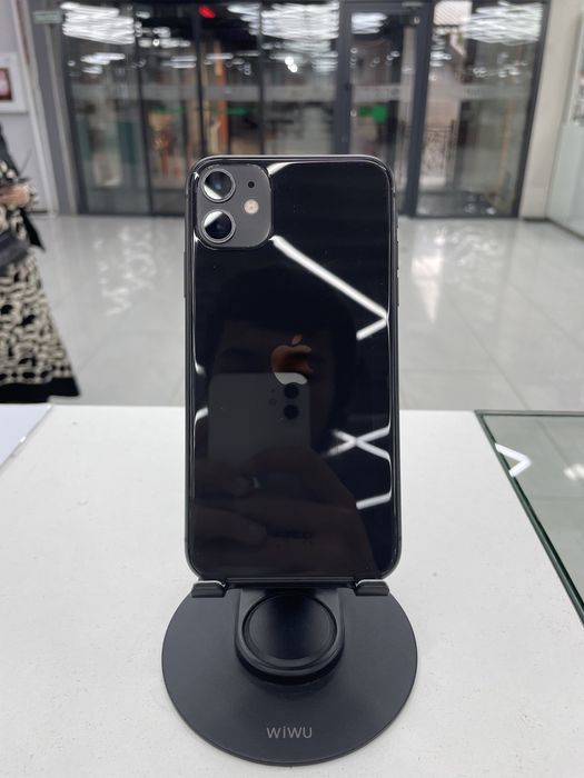 iPhone 11 Apple