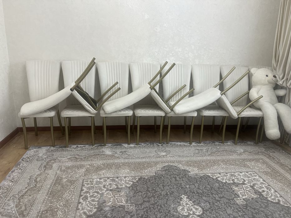 Продам стулья в отличном состояние