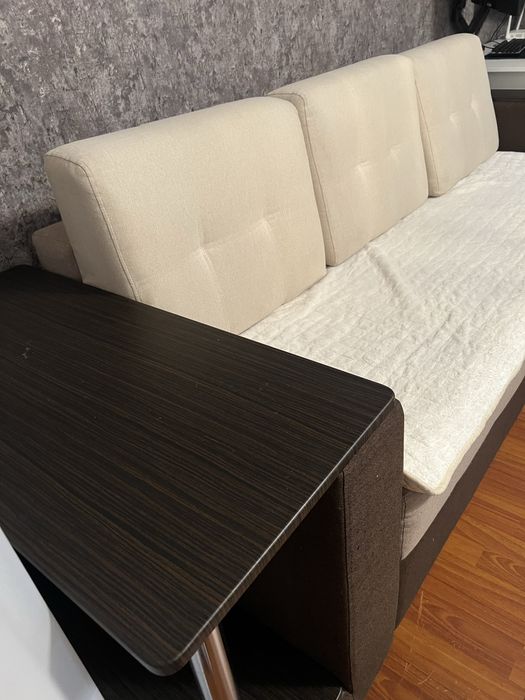 Продам диван прямой