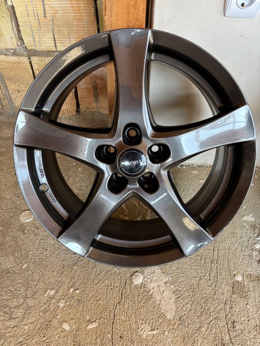 Продавам джанти марка Borbet