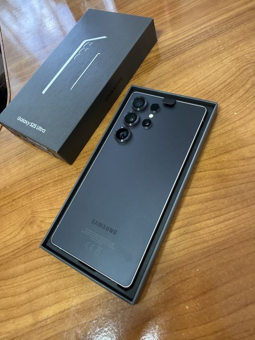 Samsung S25 Ultra nou