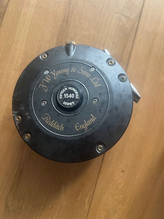 Риболов макара за мухарка