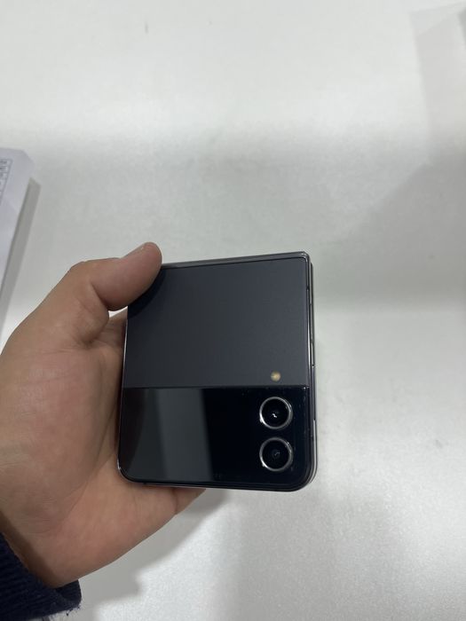 Samsung Z flip 4