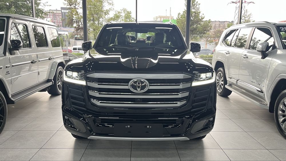 Toyota land cruiser 300 hybrid 2026