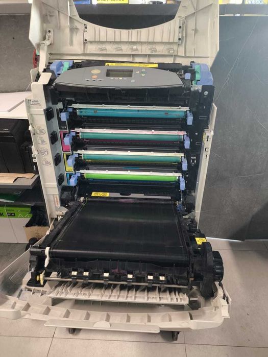 Продам принтеры НР, КОНИКА 227,224