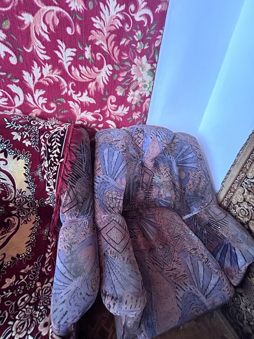 Комплект диван и кресло