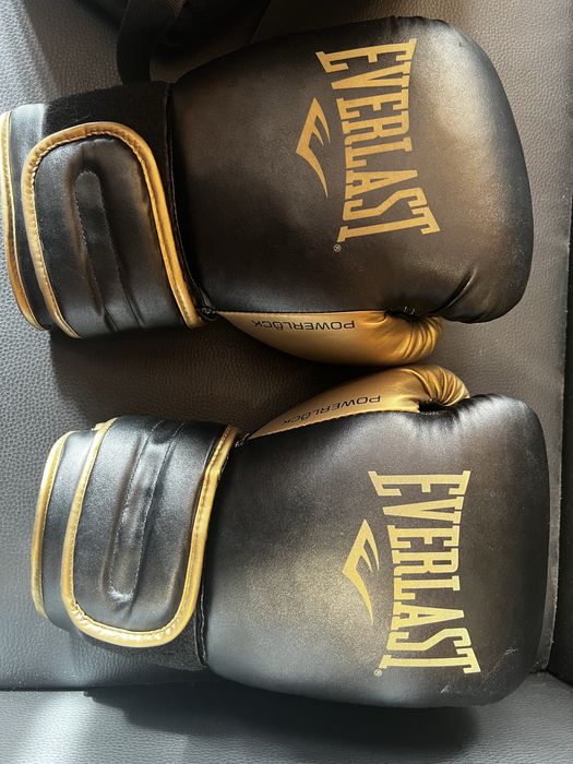 Боксови ръкавици Everlast Powerlock 2 16OZ