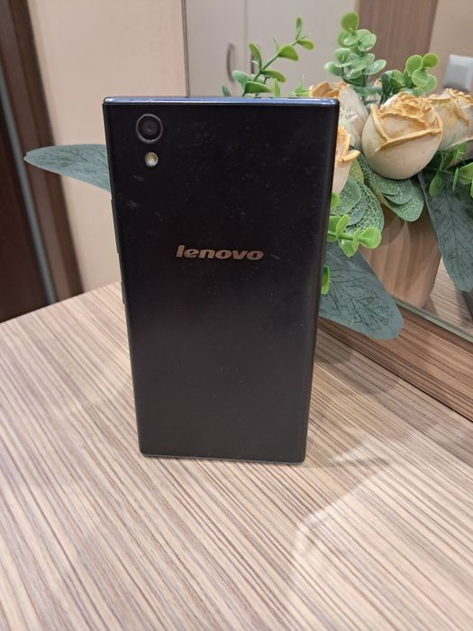 Продавам смартфон Леново p70