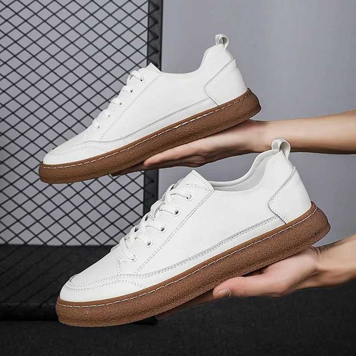 Мъжки бели спортни обувки от естествена кожа № 43.5