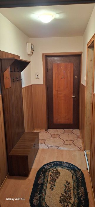 Vand apartament 2 camere semidecomandat