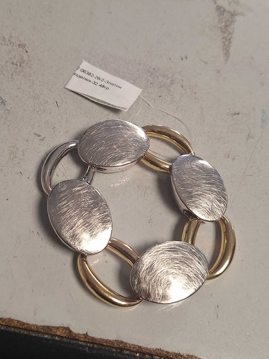 Дамска златна гривна 32,48гр. 75€ на грам.
