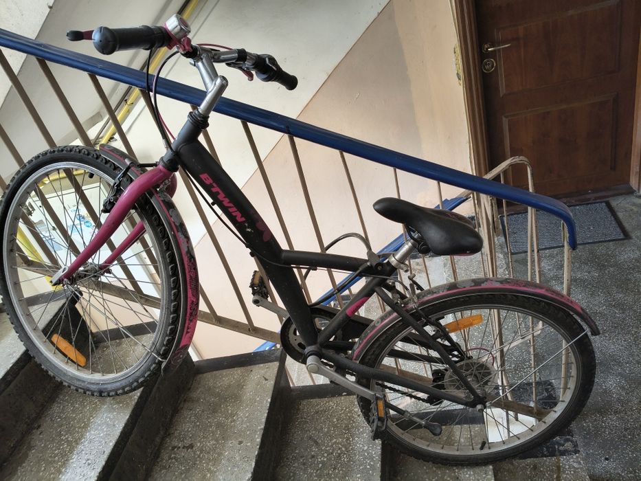 Bicicleta fete  btwin 24 inchi pentru copii 8-14 ani