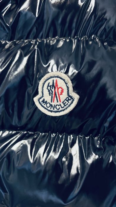 Vestă Moncler, din puf – Stare impecabilă!