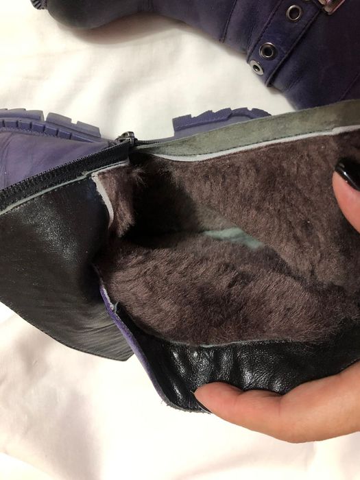 Продам ботинки женские