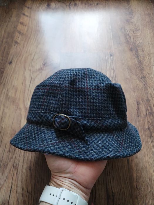 alfonso d'este - страхотна шапка КАТО НОВА  100% оригинал ЛАНА-ВЪЛНА п